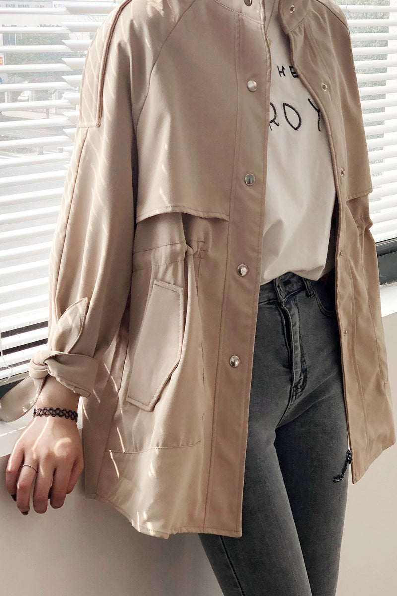 Casaco Parka Casual Acinturado com Bolsos - Mudeseulook